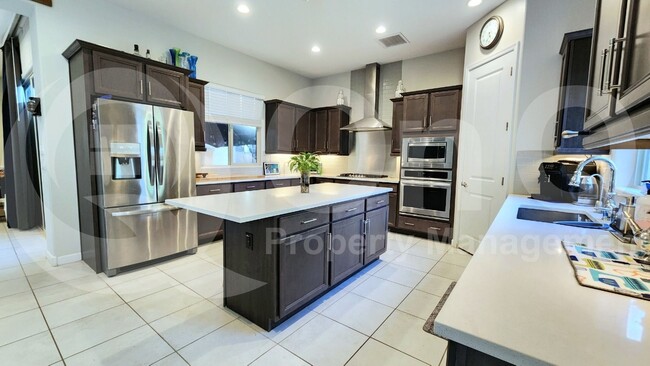 Building Photo - 6513 E Rose Marie Ln