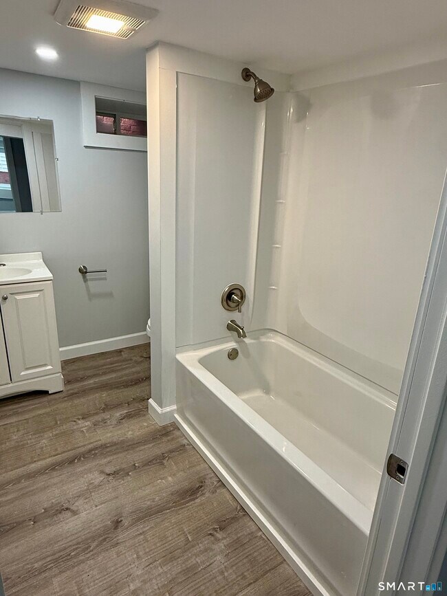 Building Photo - 78 McKinley Ave