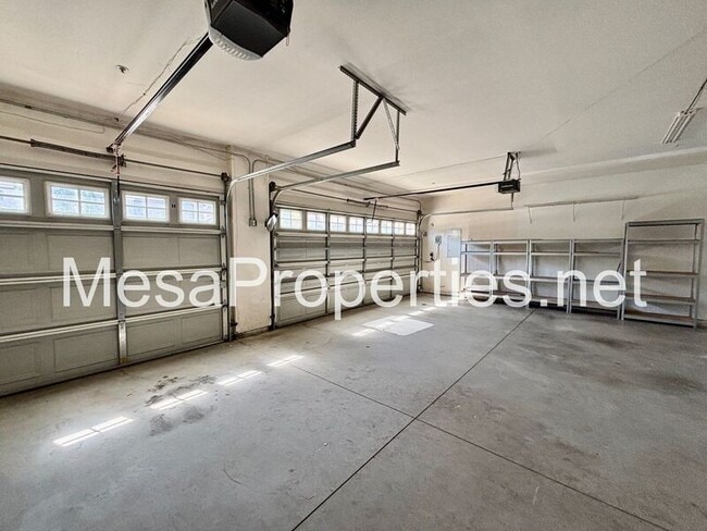 Building Photo - 16260 Windcrest Dr