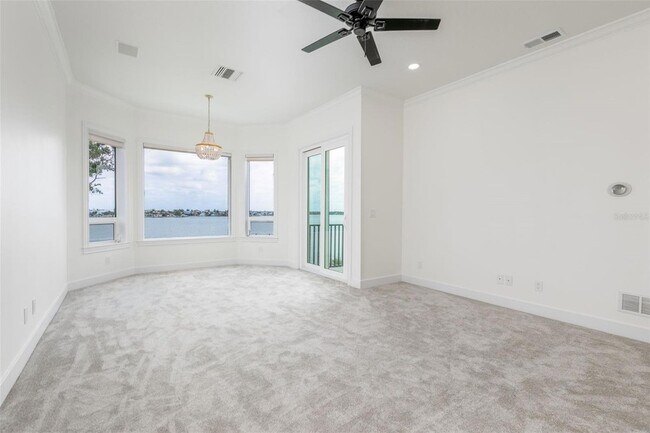 Building Photo - 4 Paradise Ln