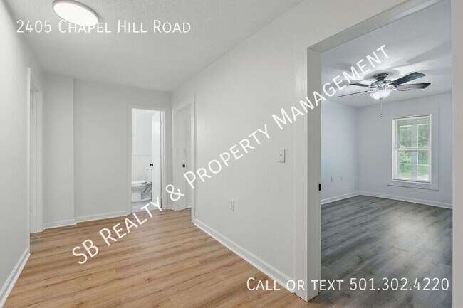 Building Photo - 2405 Chapel Hill Rd