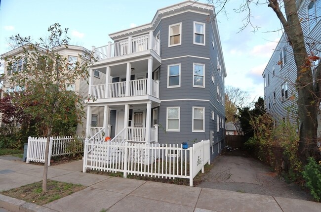 Building Photo - 344 Hyde Park Ave