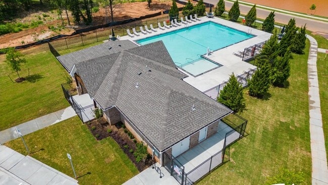 Building Photo - NEW CONSTRUCTION Home in Edmond Area!