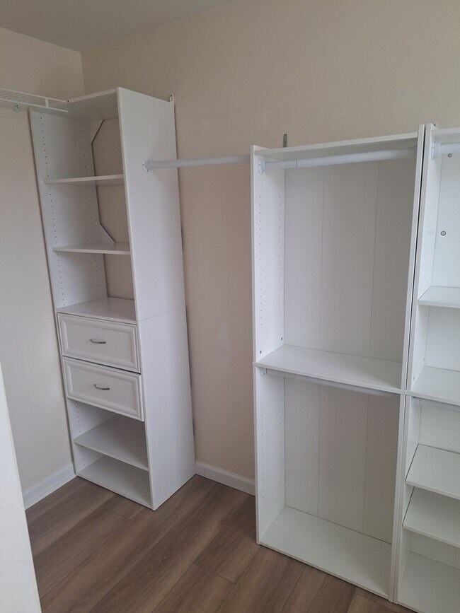 Building Photo - Wonderful Two Story Four Bedroom Home in Northeast Columbia!