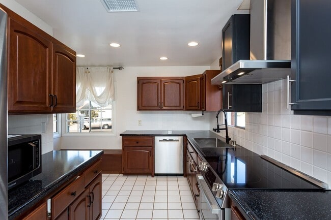 Building Photo - Upgraded Single Family Home in Allied Gardens!