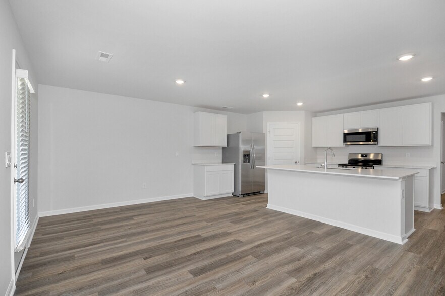 Building Photo - 128 Wellspring Rd