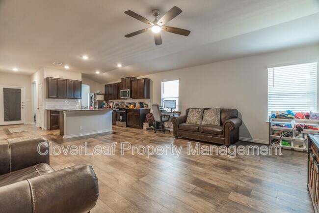 Building Photo - 6819 Whisper Grv