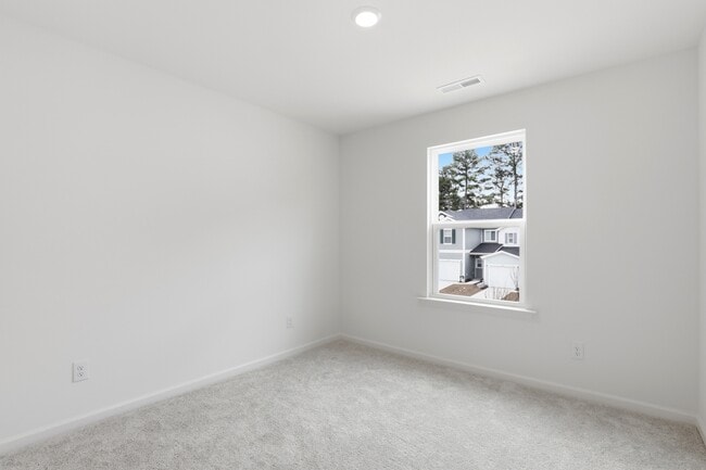 Building Photo - 10608 Brookside Reserve Rd