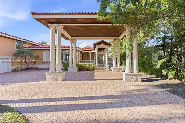 Building Photo - 1249 Biscaya Dr