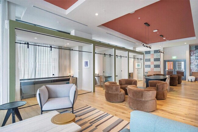 Building Photo - 601 N Miami Ave