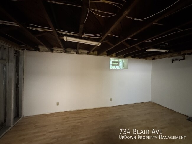 Building Photo - 734 Blair Ave