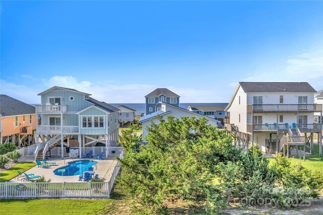 Building Photo - 1708 W Dolphin Dr