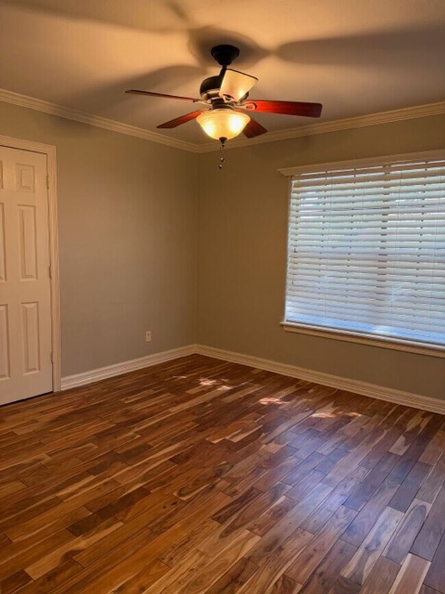 Building Photo - 4701 N 8th St