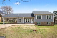 Building Photo - 3907 Lauada Dr