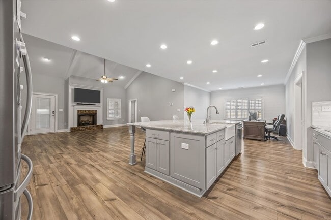 Building Photo - 14855 Willow Rose Ln