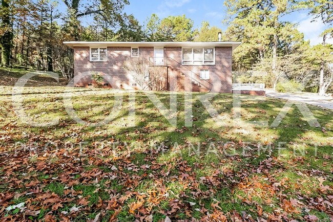 Building Photo - Updated Home in Hueytown