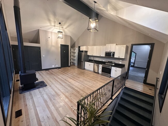 Building Photo - 6850 Canyon Drive Court