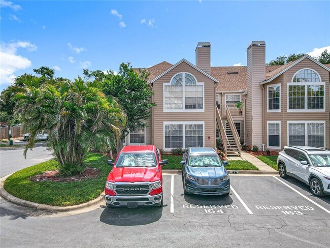 Building Photo - 645 Stafford Terrace