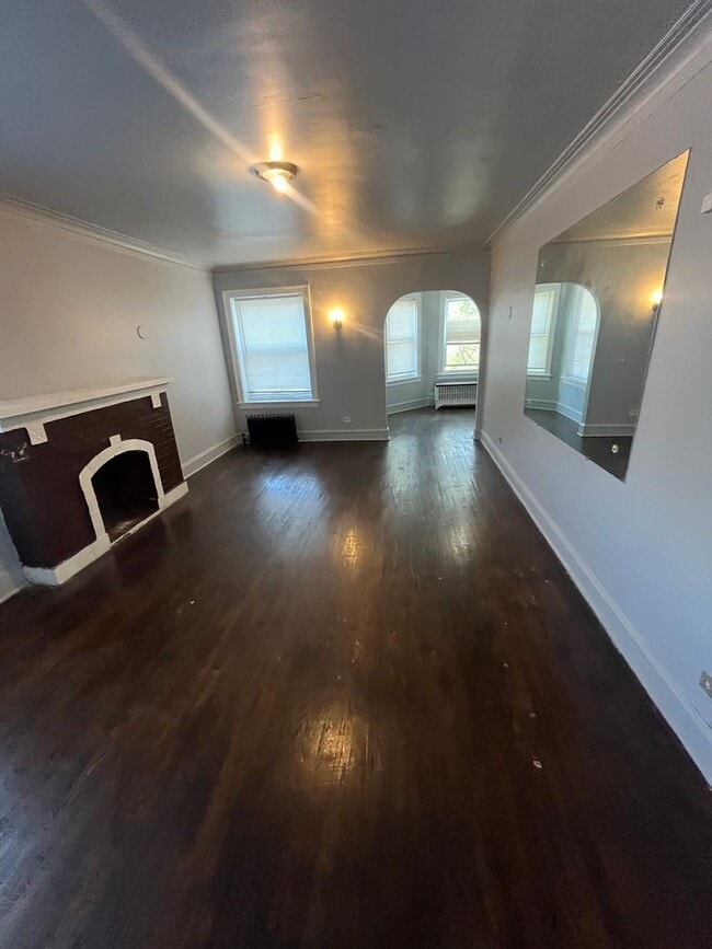 Building Photo - 7346 S Phillips Ave