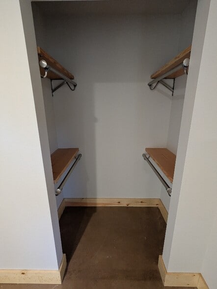 Building Photo - 4020 Pennock St