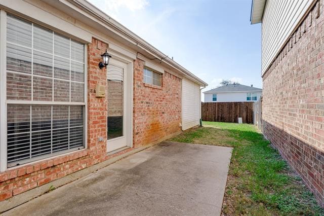 Building Photo - 918 Azalia Dr