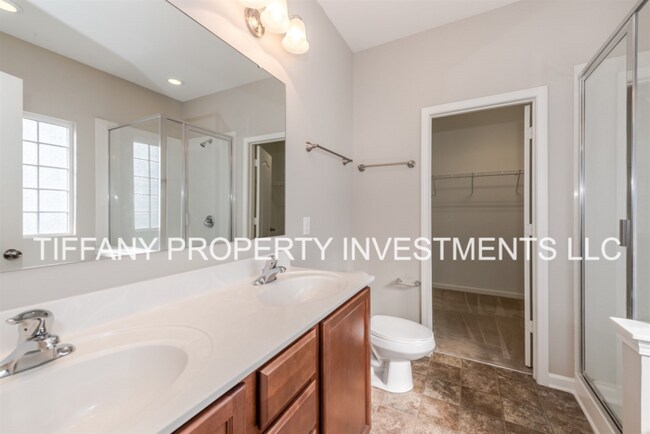 Building Photo - 8219 Romana Red Ln