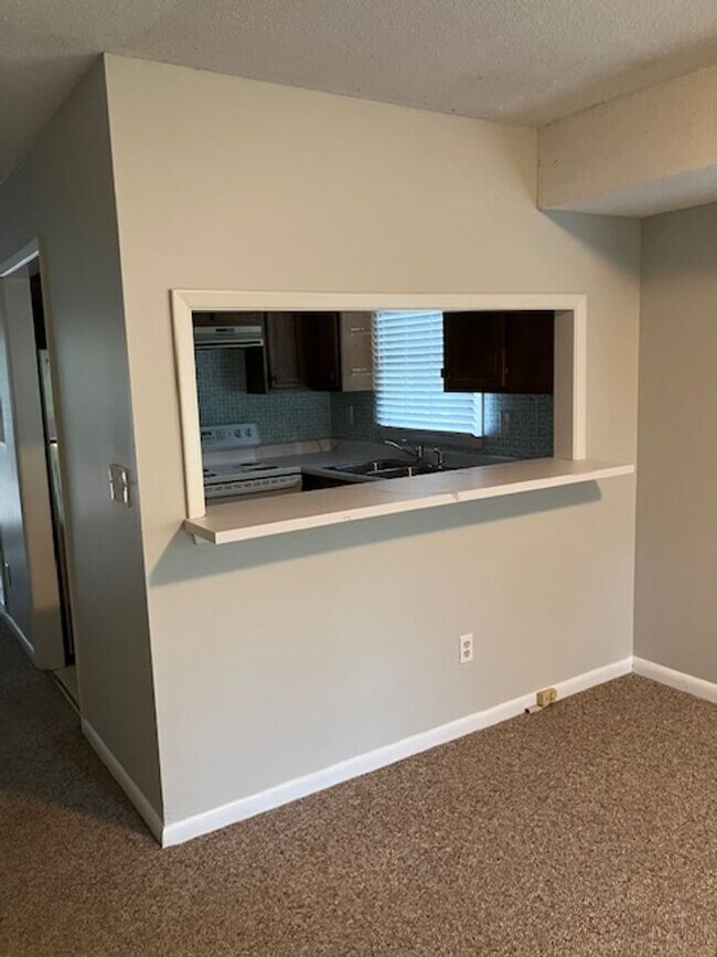 Building Photo - 121 Wrightsville West