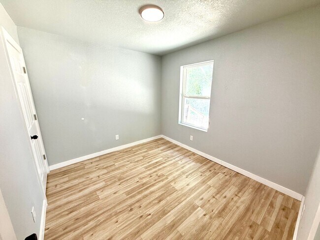 Building Photo - 2630 Observation Dr