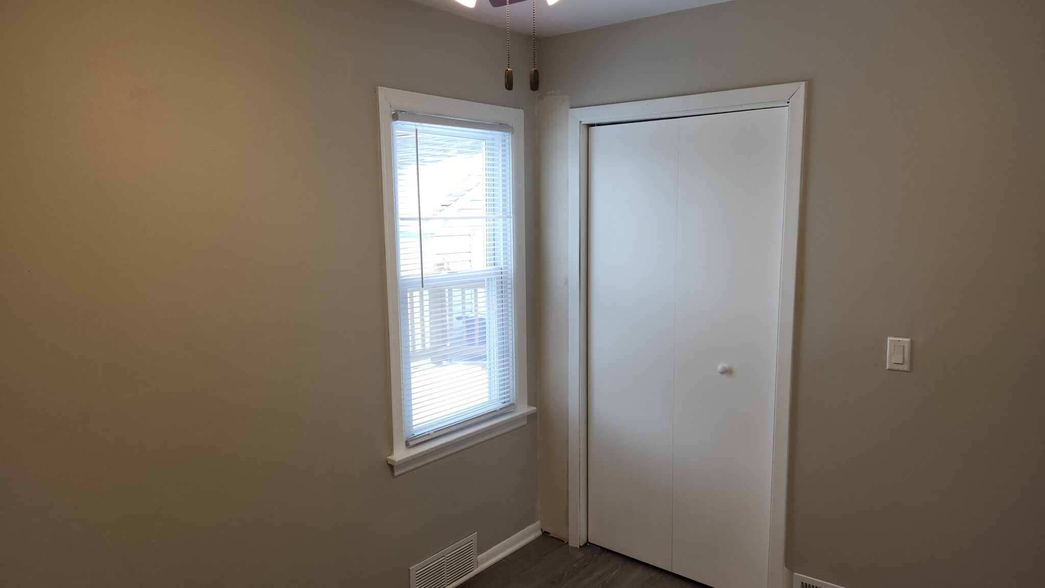 Building Photo - 2000 32nd St