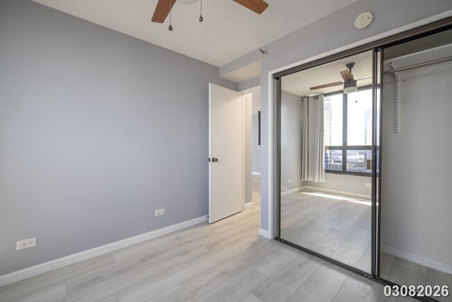 Building Photo - $3,500 / 2br - 896ft2 - Renovated and Modern 2BR/2BA/1PKG unit in the Royal Capito