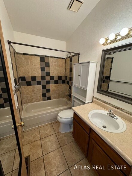Building Photo - 535 Prestonwood Dr
