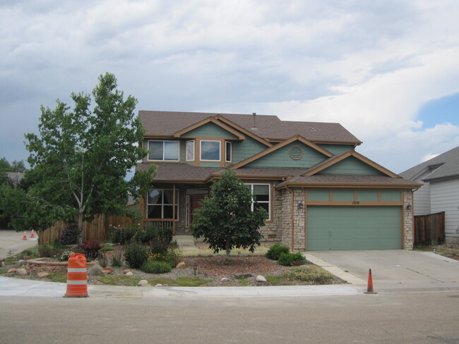 Primary Photo - 3 bed 3 bath Miramonte Farms Broomfield