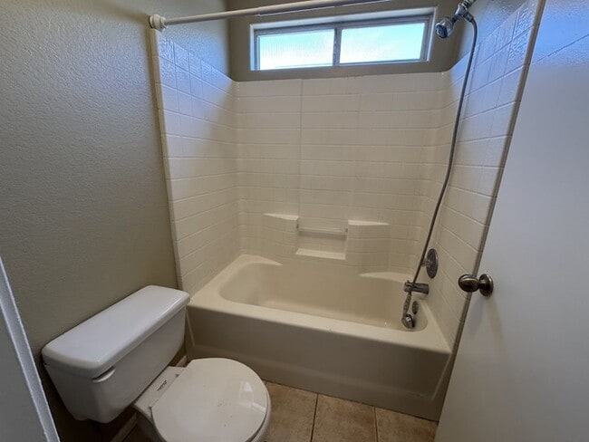 Building Photo - North Phoenix 3br With Large Backyard and ...