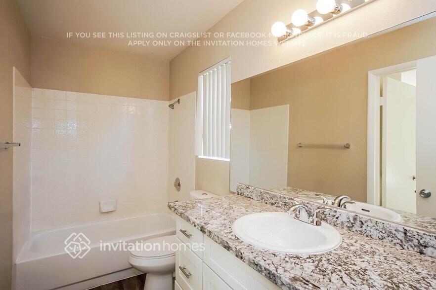 Building Photo - 9645 Swan Bay Dr