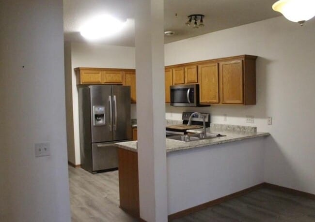 Building Photo - 6804 Pine Crest Trail S