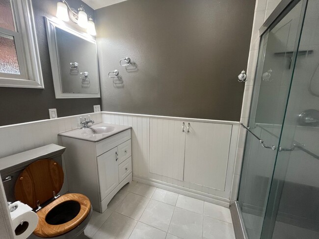 Building Photo - Spacious 4bed 2bath home in Elverta!
