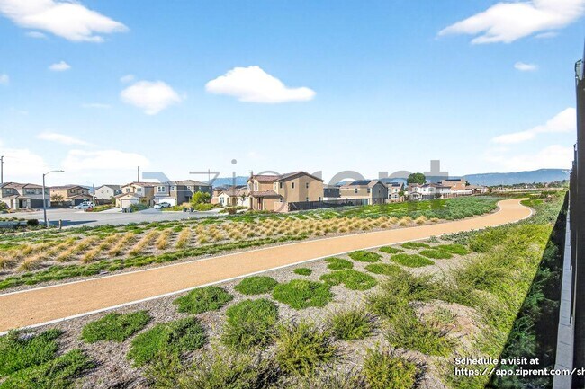 Building Photo - 7651 Heathblossom St