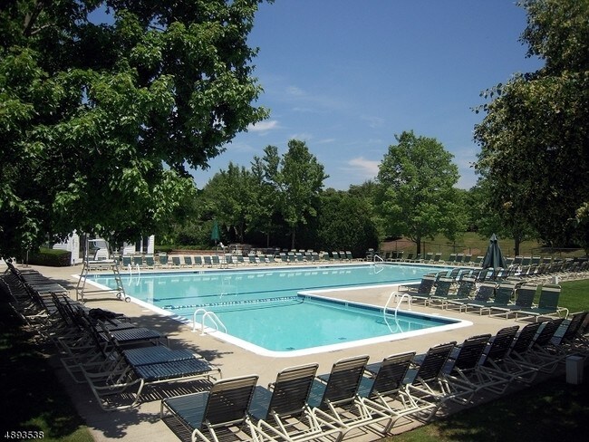 Building Photo - 187 Potomac Dr