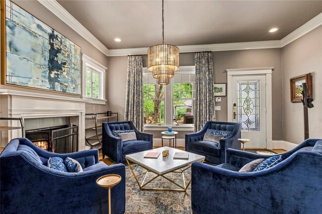 Building Photo - 976 Adair Ave NE