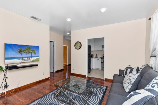 Building Photo - 161 N Willaman Dr