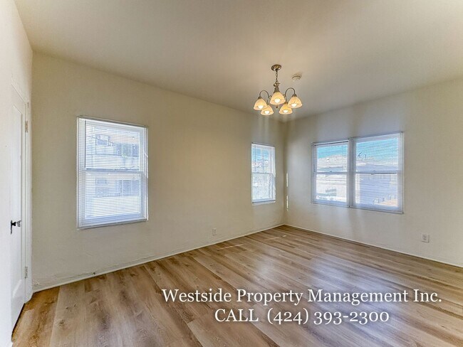 Building Photo - 8548 Alcott St