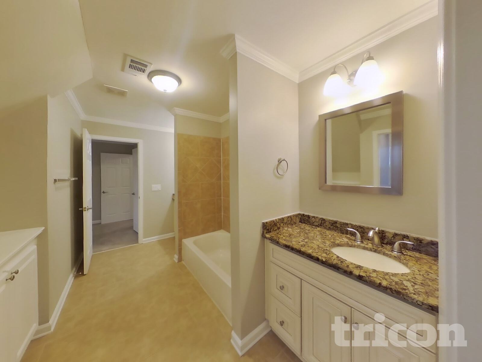 Building Photo - 4919 Post Oak Tritt Rd