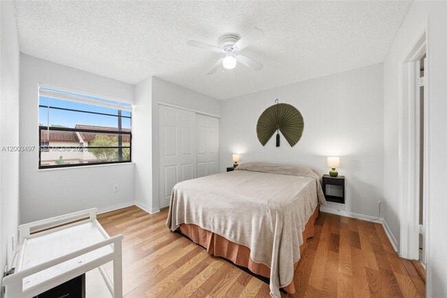 Building Photo - 327 Ives Dairy Rd