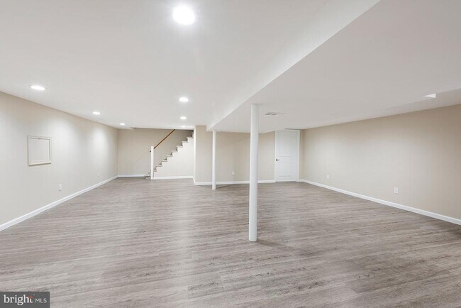 Building Photo - 450 Ridge Run