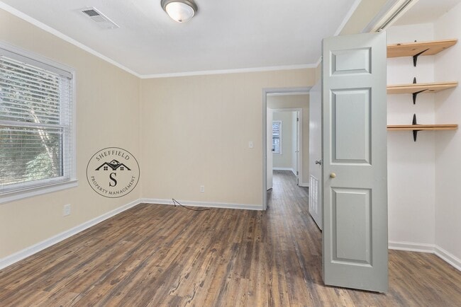 Building Photo - 5625 Morris Ave