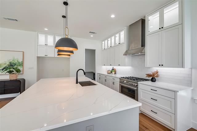 Building Photo - 6126 Velasco Ave