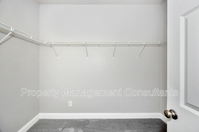 Building Photo - 108 Blackwood Dr NW