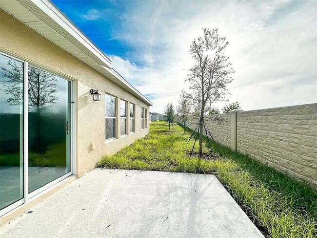 Building Photo - 2302 Burney Fls Ln