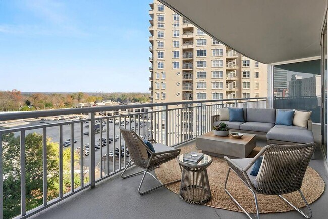 Building Photo - 3338 Peachtree Rd NE