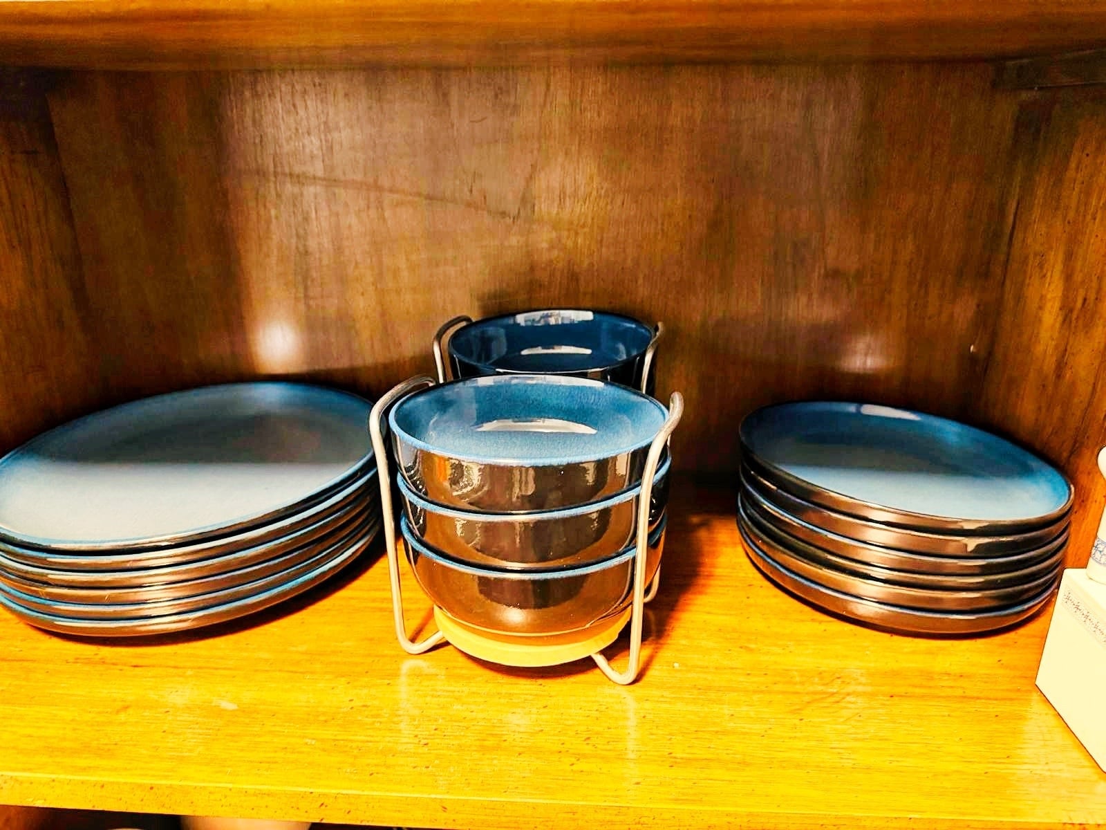 Building Photo - 807 W Vine St